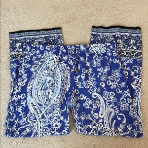 Flowy elastic waisted print pants